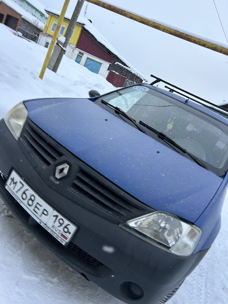 Renault Logan - Фото 2