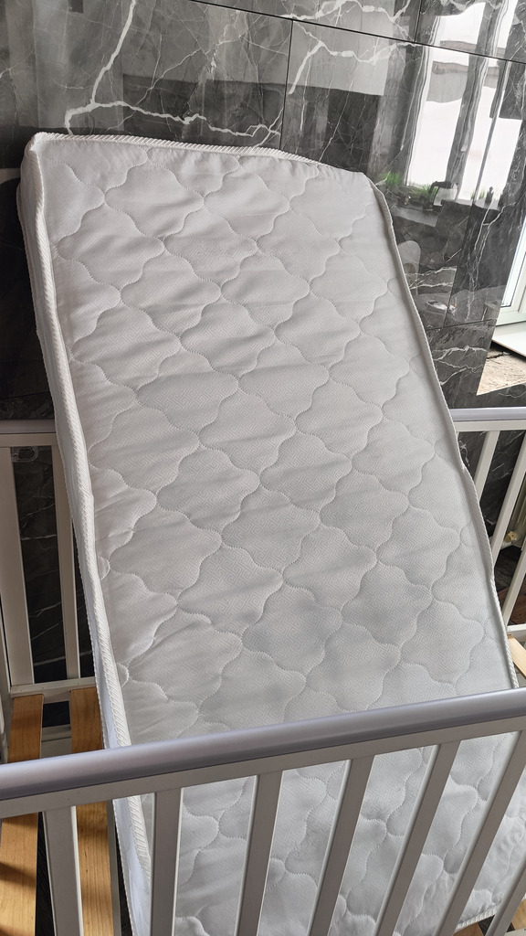 Детская кроватка на маятнике с матрасом - Фото 2