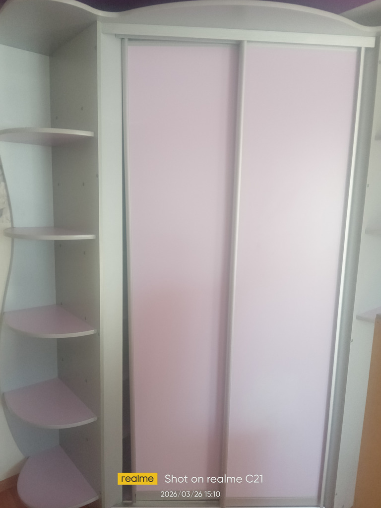 Шкаф купе очень вместительный - Фото 4