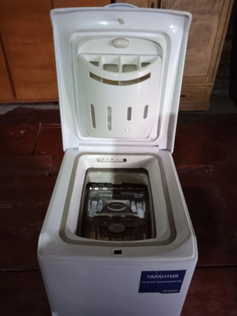 Продам стиральную машину "Индезит"  б/у,в отличном,рабочем состоянии,на 5 кг - Фото 1