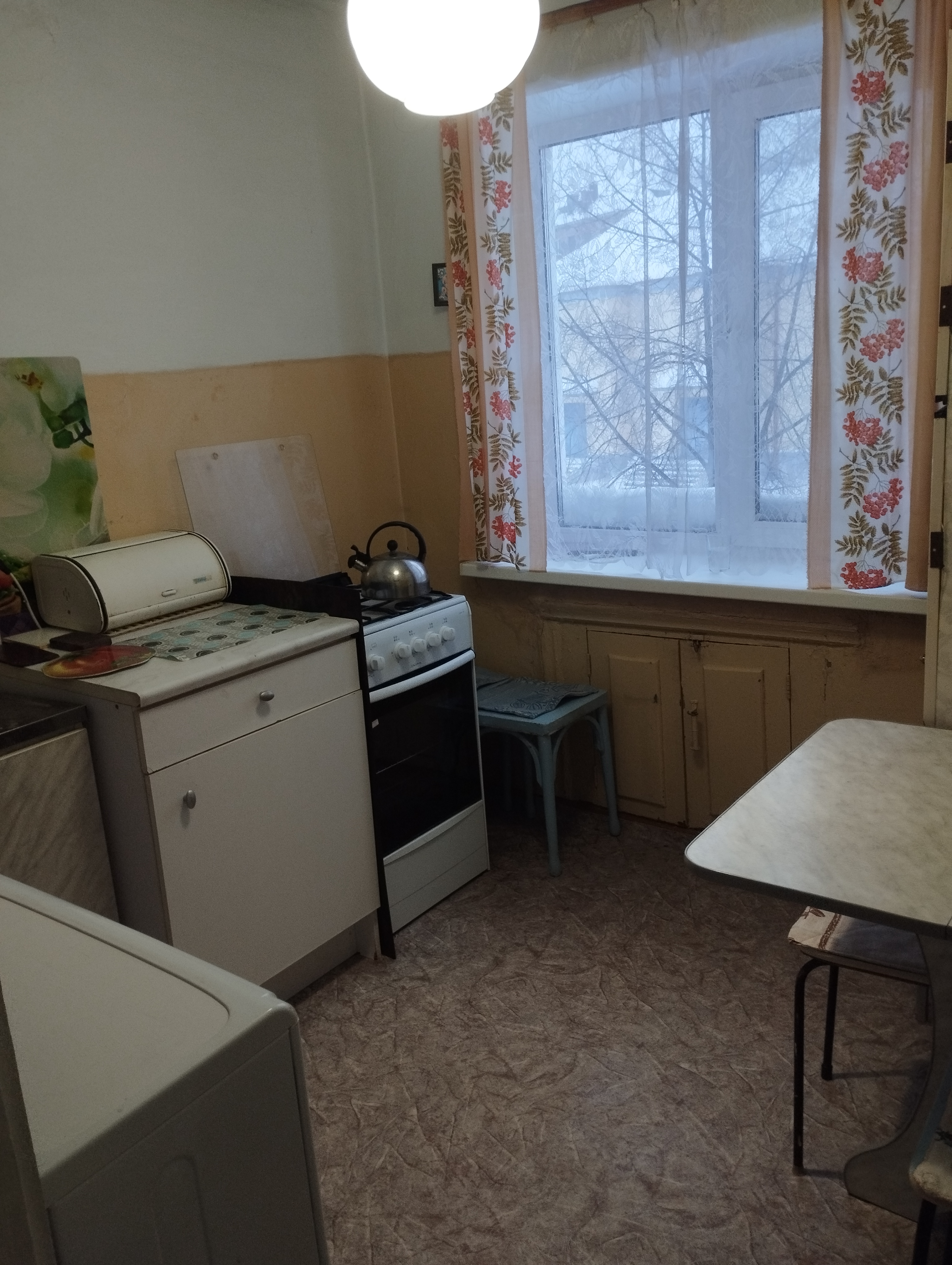 Сдам 1-комнатную квартиру, центр Кушвы - Фото 3