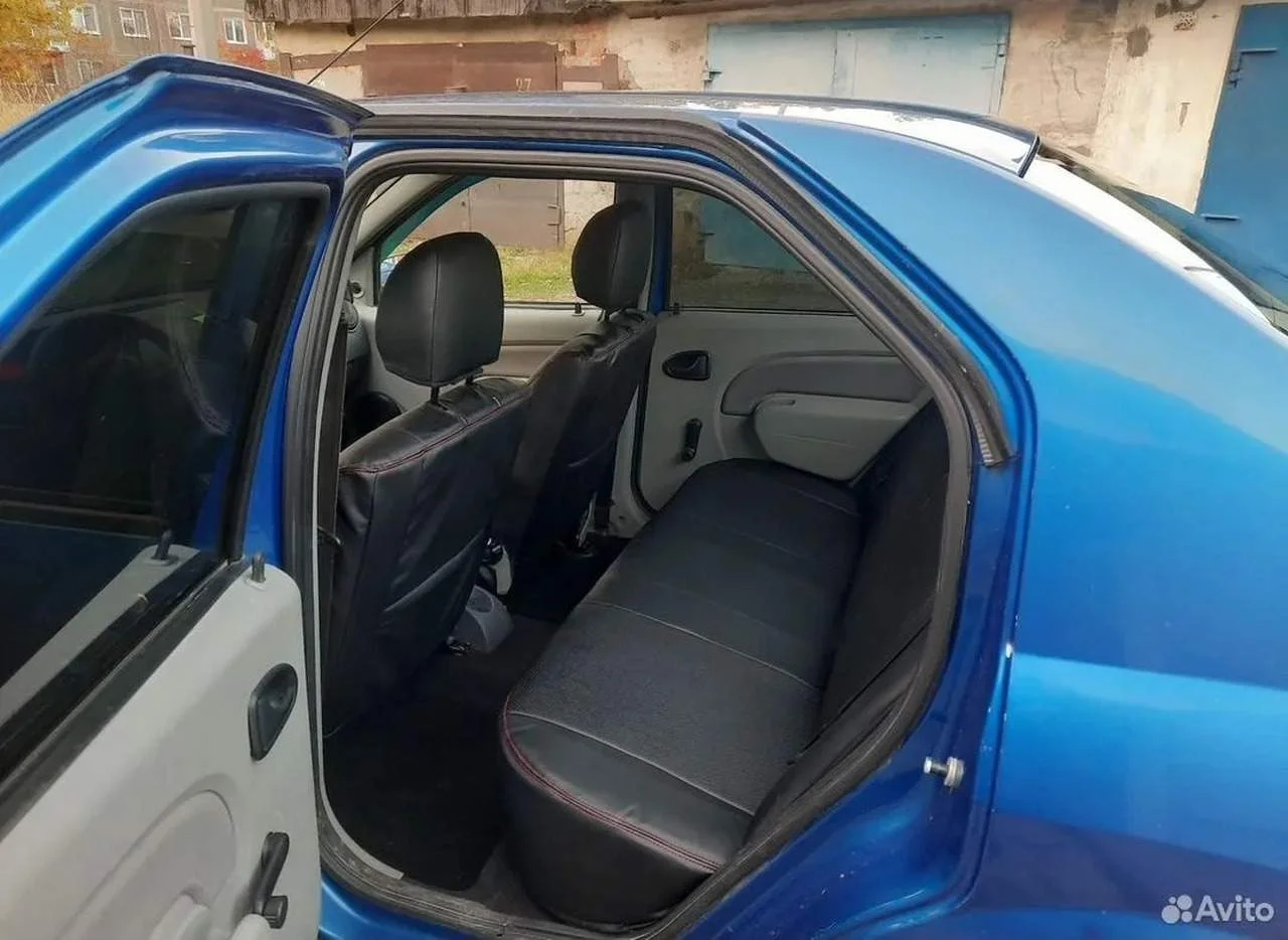 Автомобиль Renault Logan - Фото 1