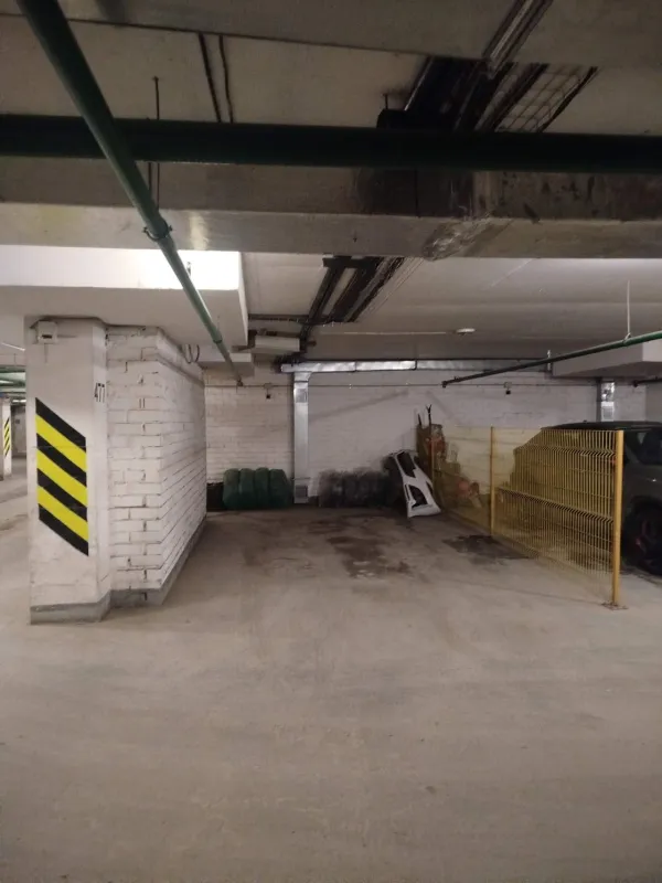 Парковочное место в Академическом - Фото 1