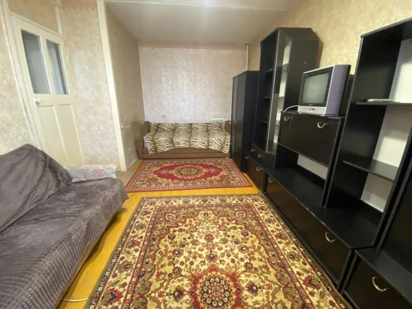 Н. ТАГИЛ. СДАМ 1 КОМНАТНУЮ КВАРТИРУ В ЦЕНТРЕ ТАГИЛСТРОЕВСКОГО Р-НА - Фото 2
