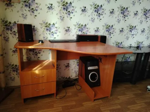 Стол компьютерный - Фото 1