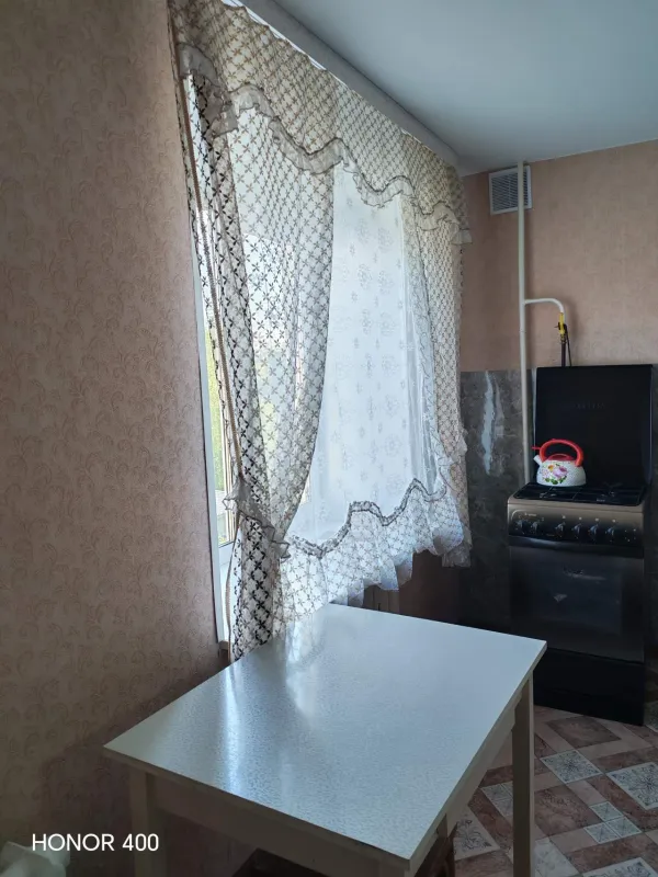Сдам 1 комн кв.Посуточно. Возможен вариант длительного проживания. Для проживания все имеется. Квартира Уютная в центре города. - Фото 6