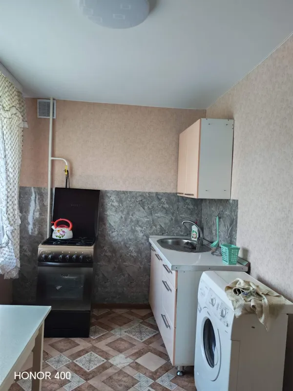 Сдам 1 комн кв.Посуточно. Возможен вариант длительного проживания. Для проживания все имеется. Квартира Уютная в центре города. - Фото 5