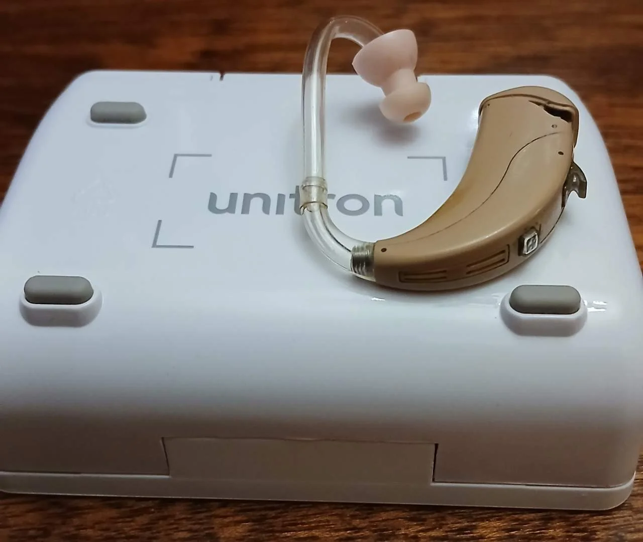 продам слуховой аппарат unitron - Фото 1