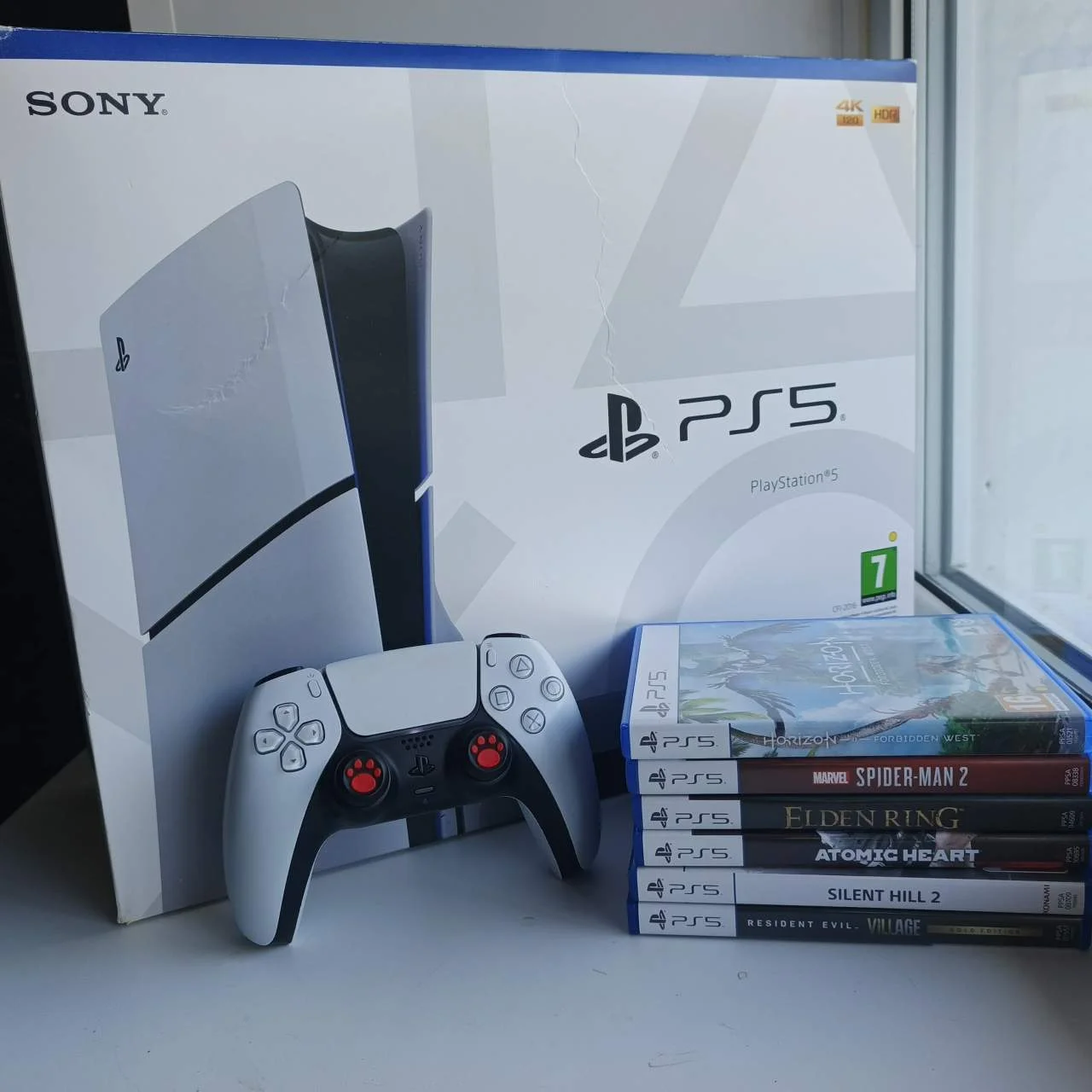 Sony PlayStation 5 + 6 дисков - Фото 1