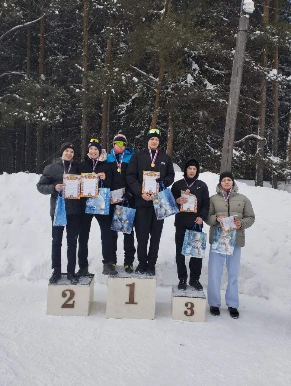 22 февраля на лыжной базы МАУ ДО КМО «Спортивная школа» прошло Открытое первенство КМО по лыжным гонкам