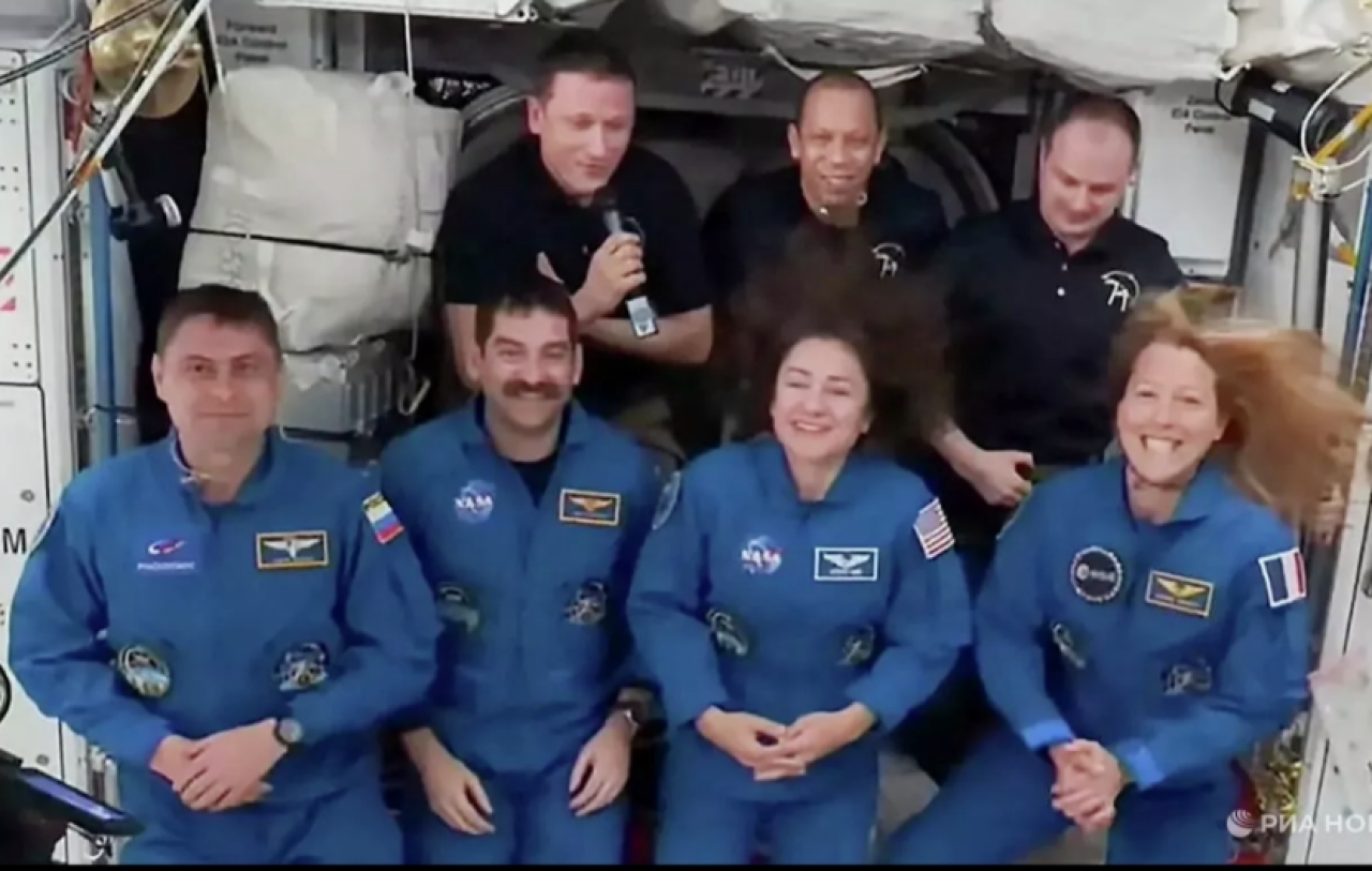 Вновь на орбите