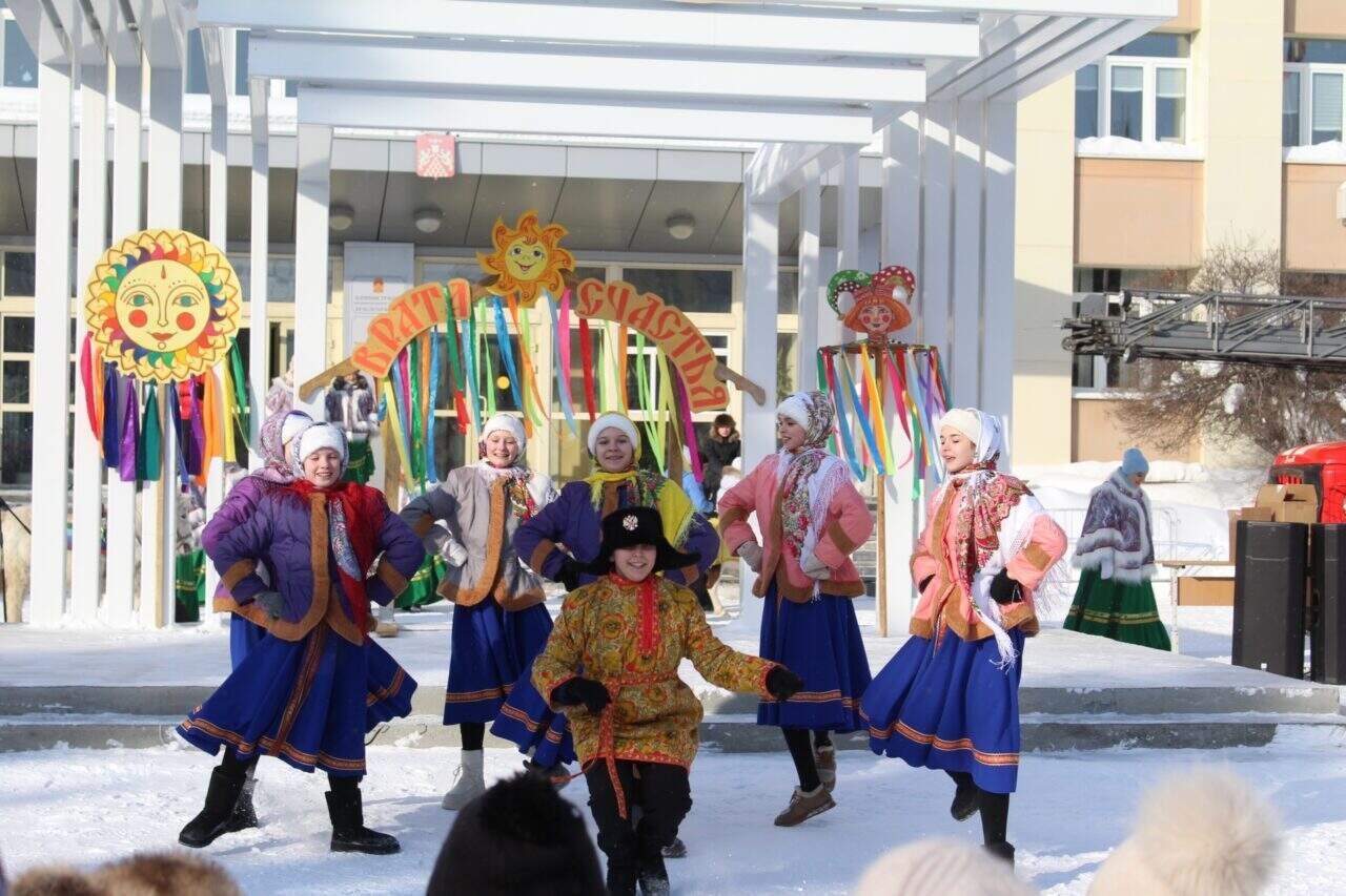 Масленичный разгуляй в Красноуральске: зиму провожали весело, с размахом