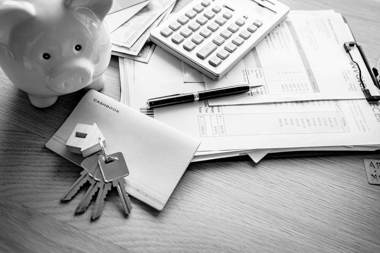 Коммуналка: почему платежки становятся неподъемными?