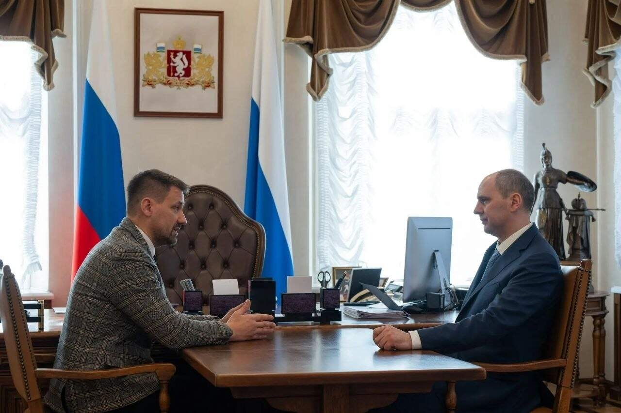 Денис Паслер обсудил с ректором Уральского горного университета социальную политику и перспективные планы развития вуза