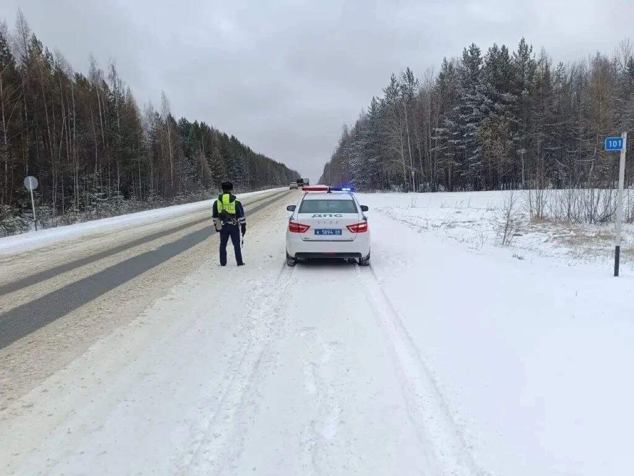 Около 60 ДТП произошло на дорогах Свердловской области из-за снегопада