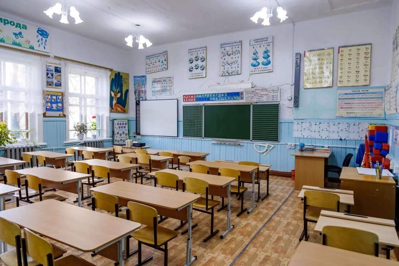 Денис Паслер подчеркнул значимость модернизации общеобразовательных учреждений в небольших населенных пунктах