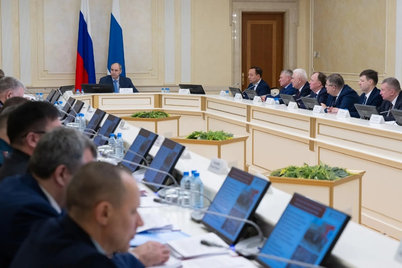 Губернатор Свердловской области Денис Паслер поручил обеспечить комплексную безопасность в Праздник Весны и Труда и День Победы