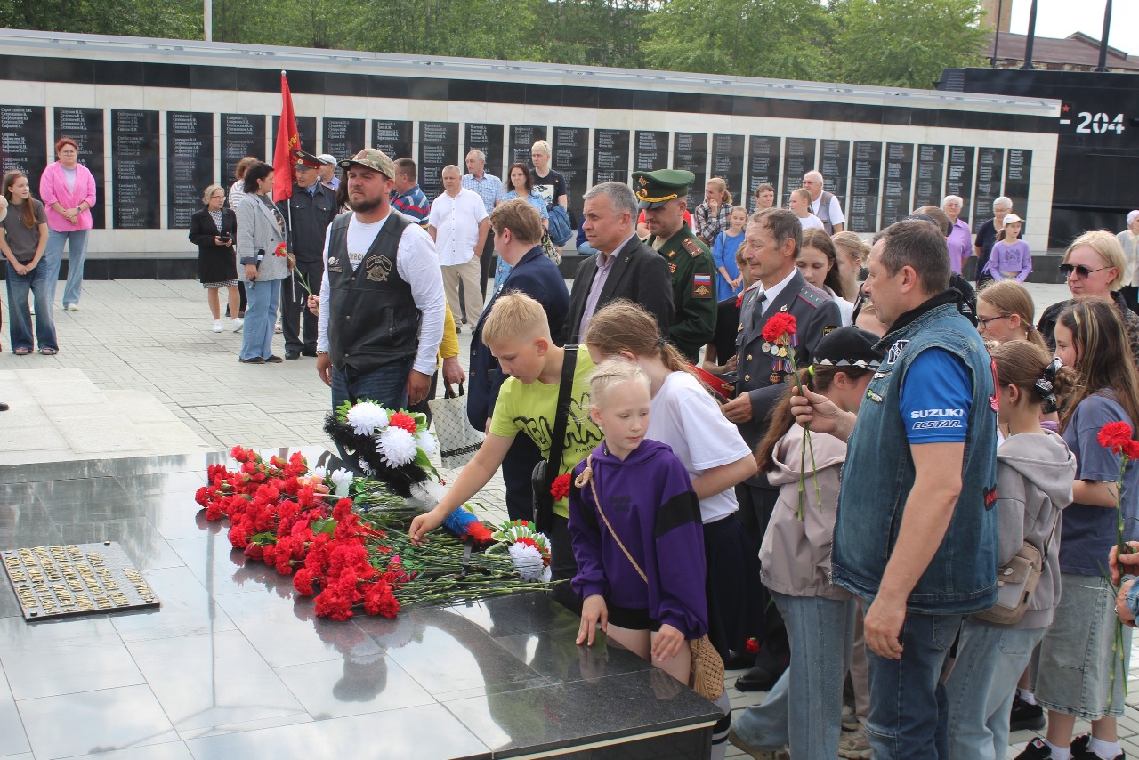 22 июня на Мемориале славы состоялась Акция «Эстафета памяти»