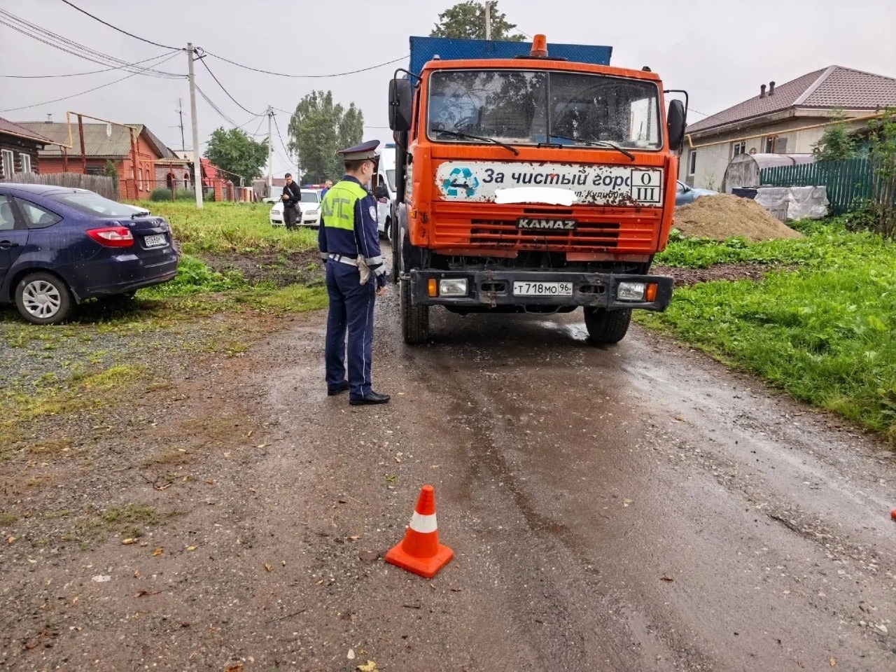 Мусоровоз задавил четырёхлетнюю девочку в Нижнем Тагиле.