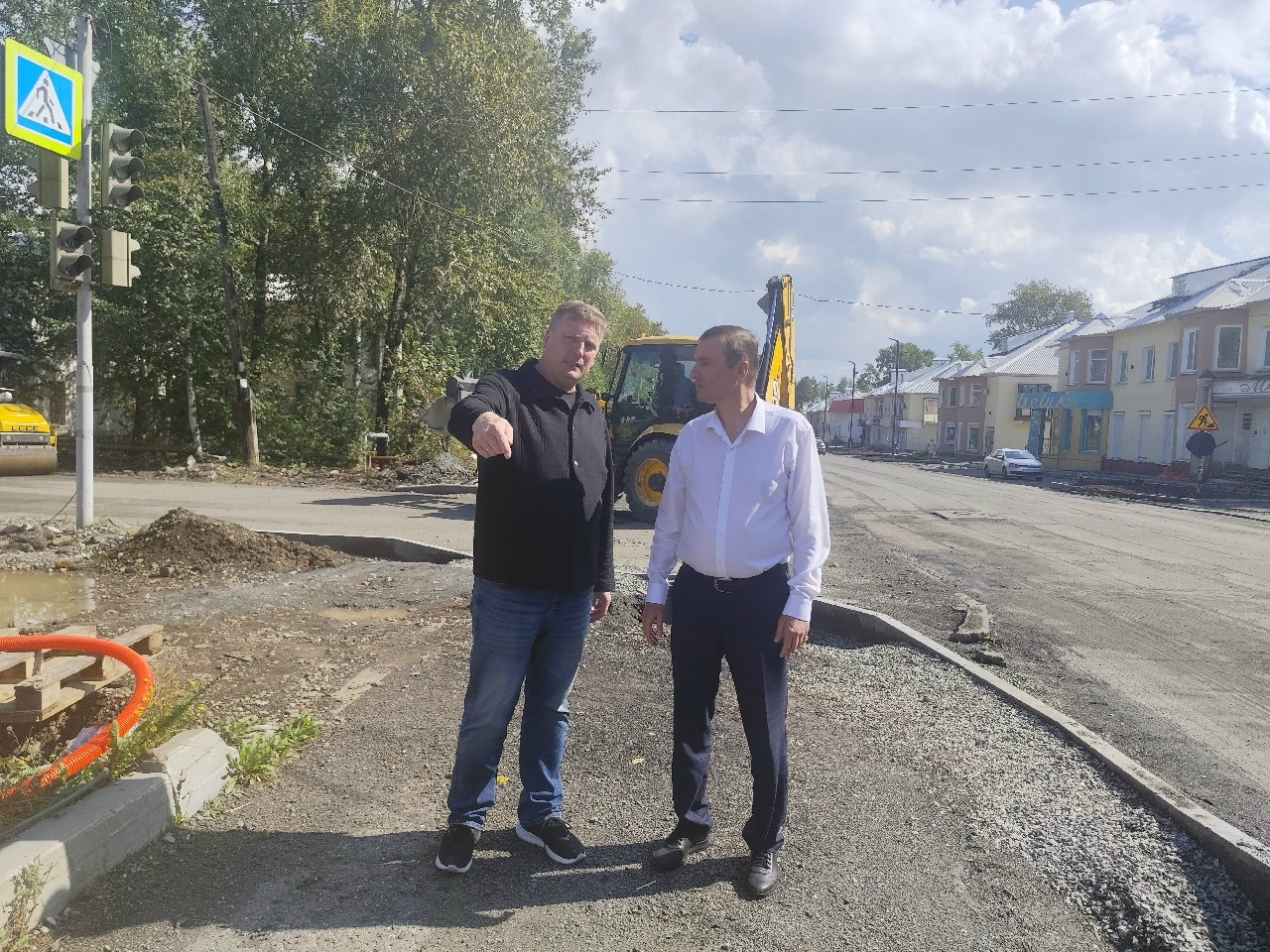 Улицу Ленина в Красноуральске продолжают благоустраивать