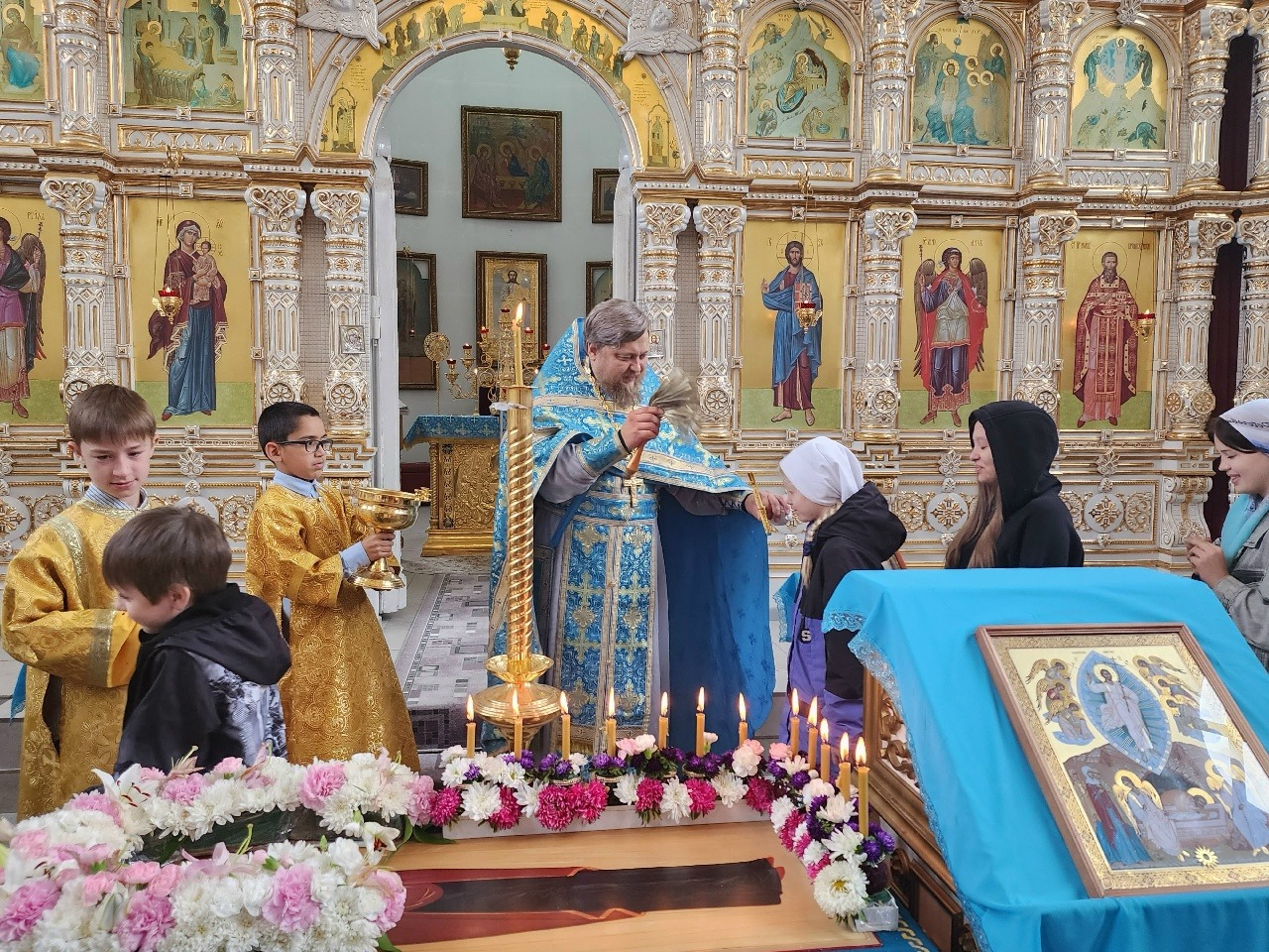 В минувшее воскресенье в Иоанно-Сергиевском храме Красноуральска…