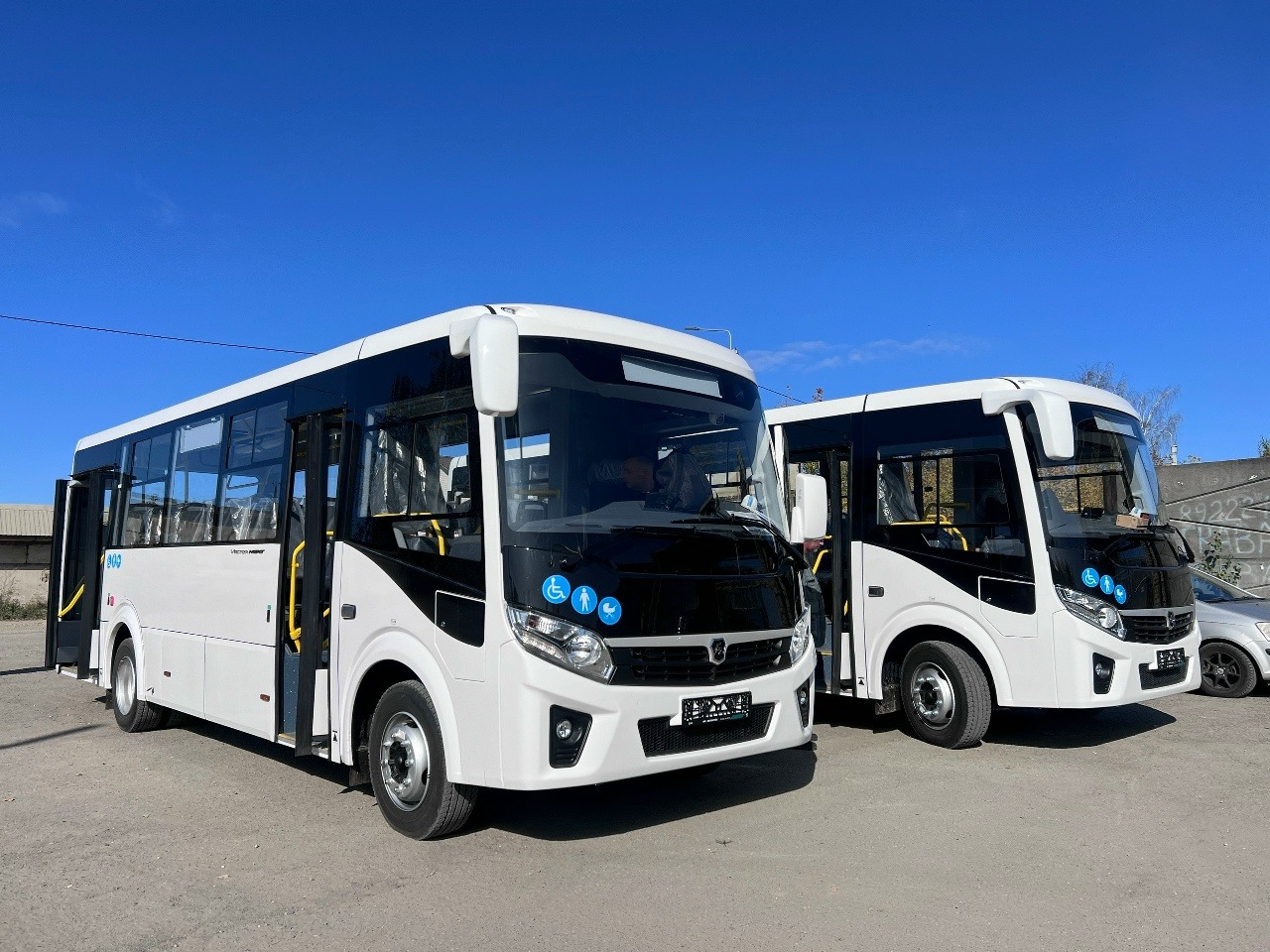 В Кушву прибыли два новых автобуса