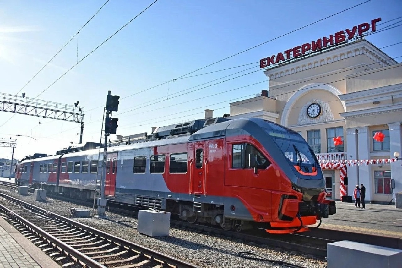 В Свердловской области электрички переходят на зимний режим работы